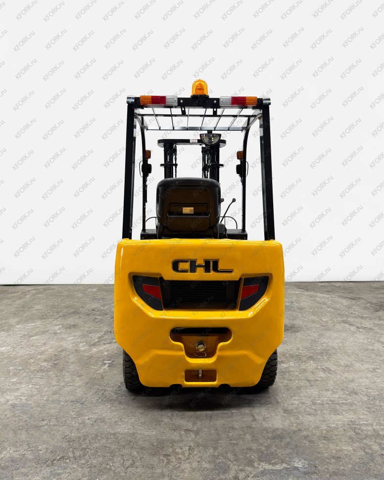 Дизельный погрузчик CHL 1.5 т. с китайским двигателем STD3000