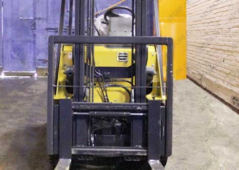 Газ-Бензиновый автопогрузчик Caterpillar 2010 Б/У
