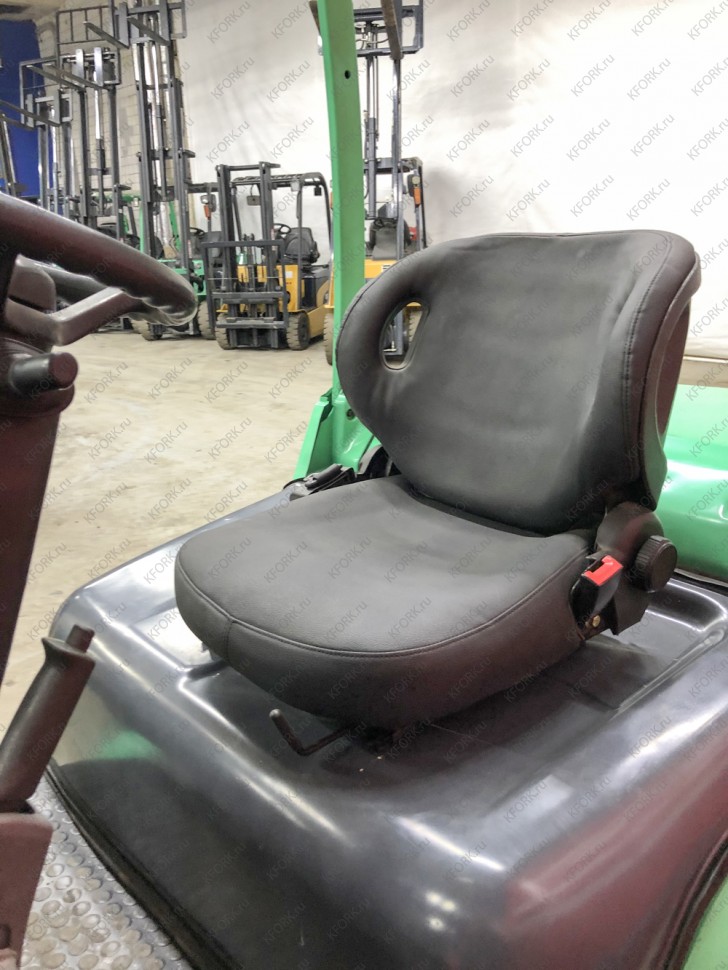 Дизельный погрузчик Mitsubishi FD30N КМ069 Б/У