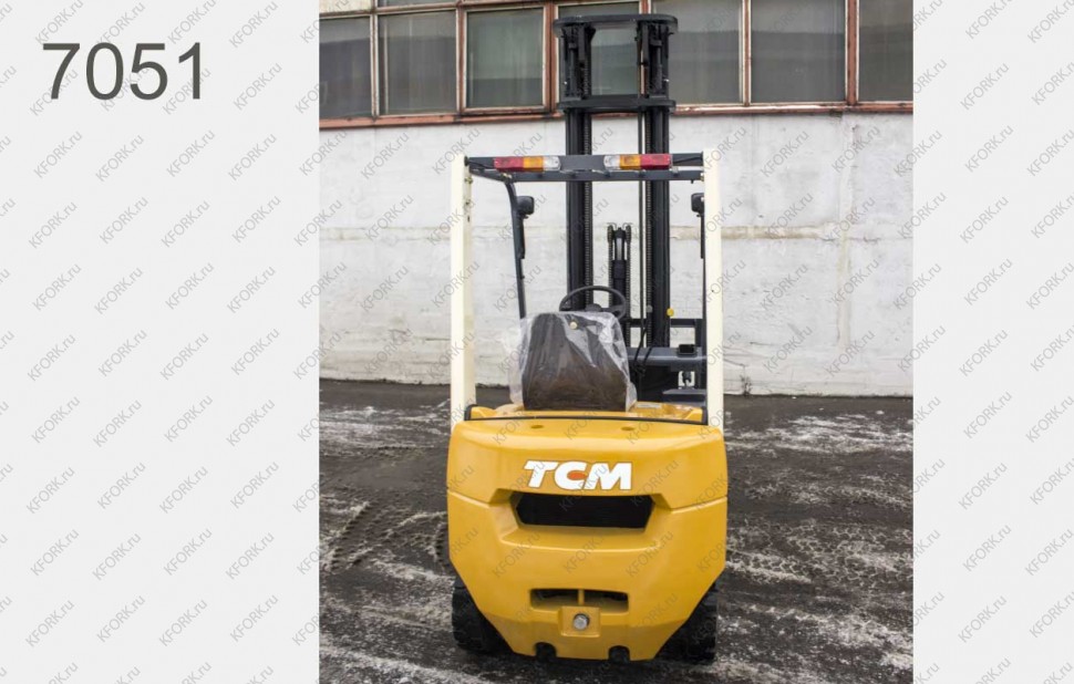 Бензиновый автопогрузчик TCM 7051 Б/У