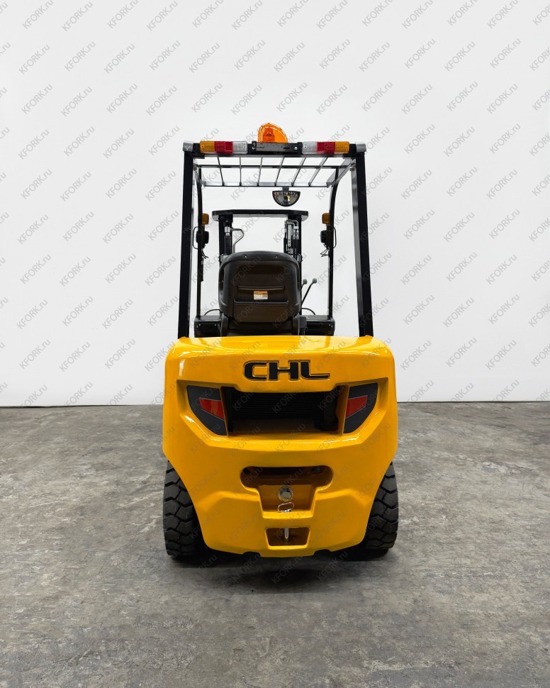 Дизельный погрузчик CHL 2,5 т с китайским двигателем STD3000