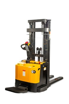 Штабелер самоходный 1,5 т 5,5 м TOR ES15T4 Li-ion 24/200 В/Ач, с платформой