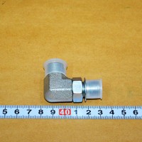 Штуцер (81985) D580391/6V8724P Doosan